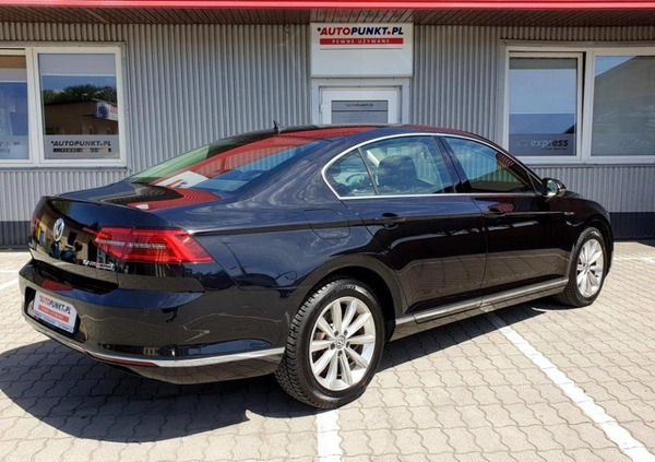 Volkswagen Passat cena 82900 przebieg: 141266, rok produkcji 2017 z Krzanowice małe 46